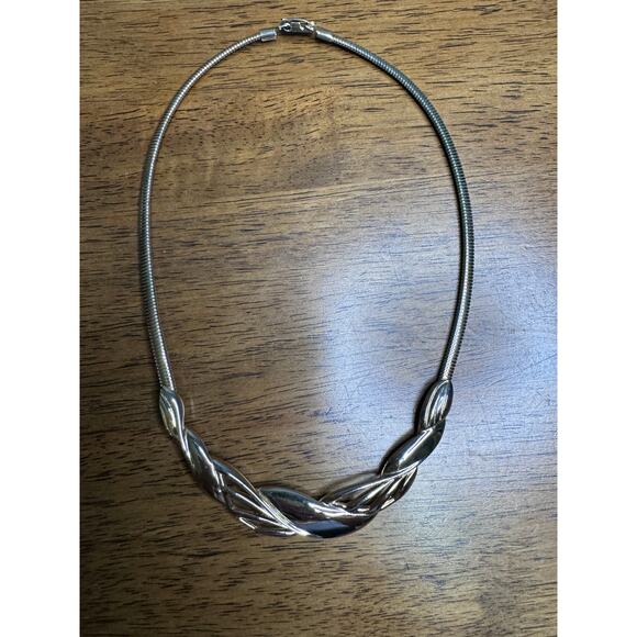 Vintage Gold Necklace/Statement Piece With A Snake Chain. - Picture 3 of 4